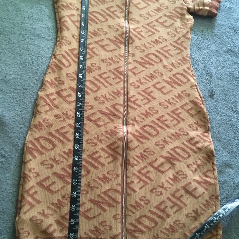 Skims Beige & Tan Logo Zip-Front Midi Dress - Picture 4 of 5